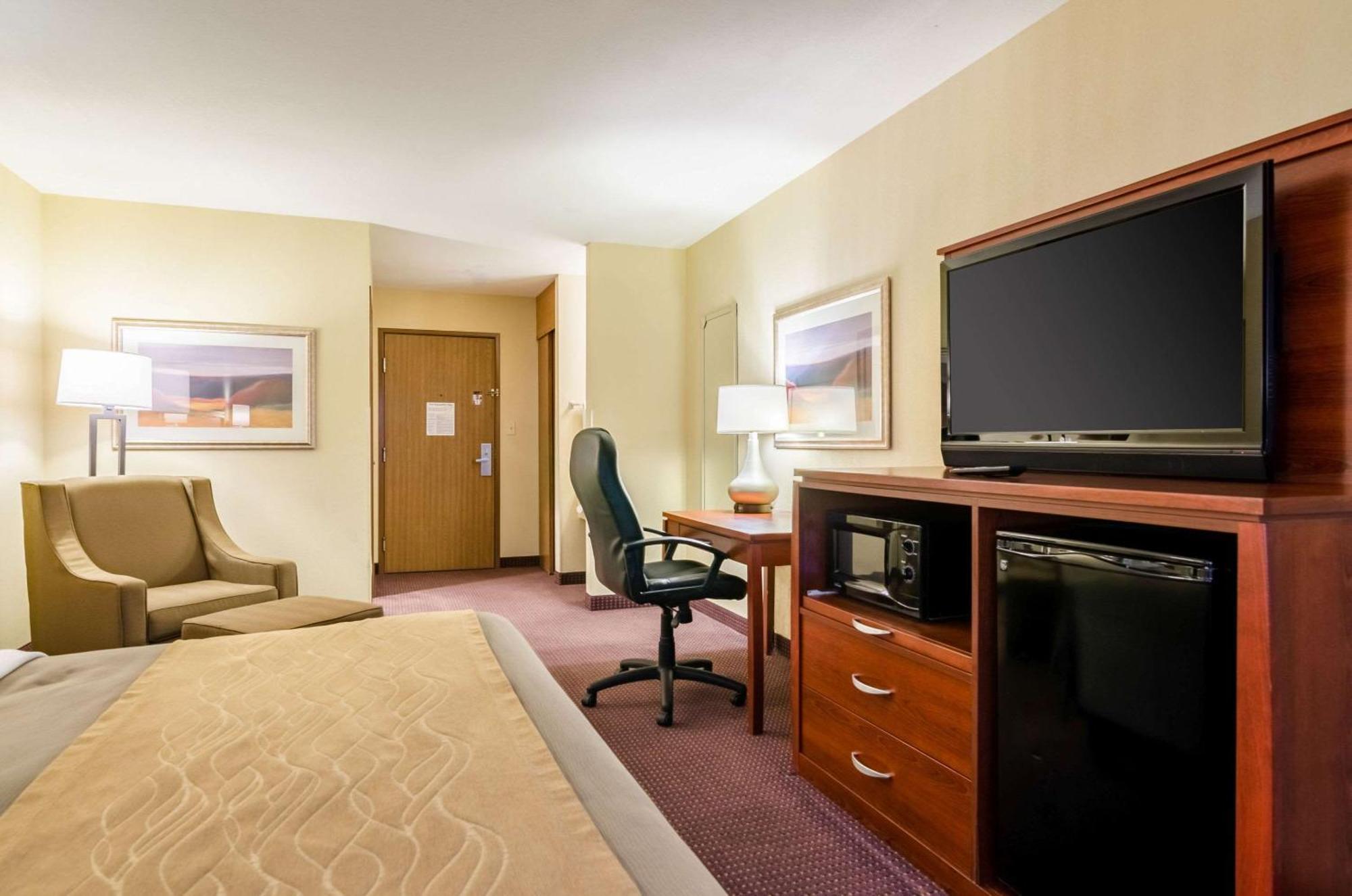 Comfort Inn Colby Ngoại thất bức ảnh