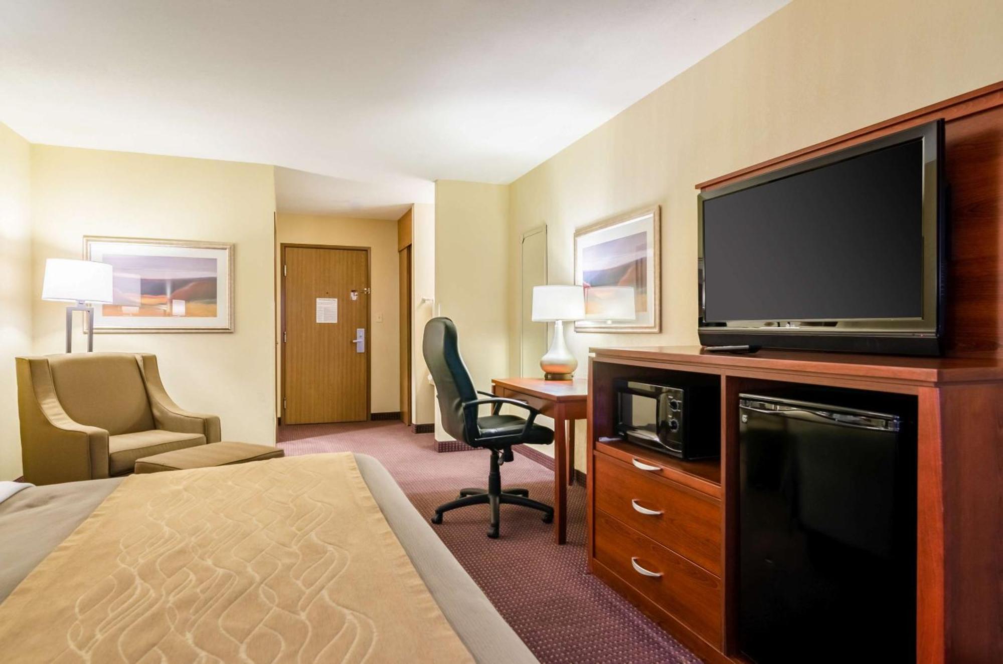 Comfort Inn Colby Ngoại thất bức ảnh