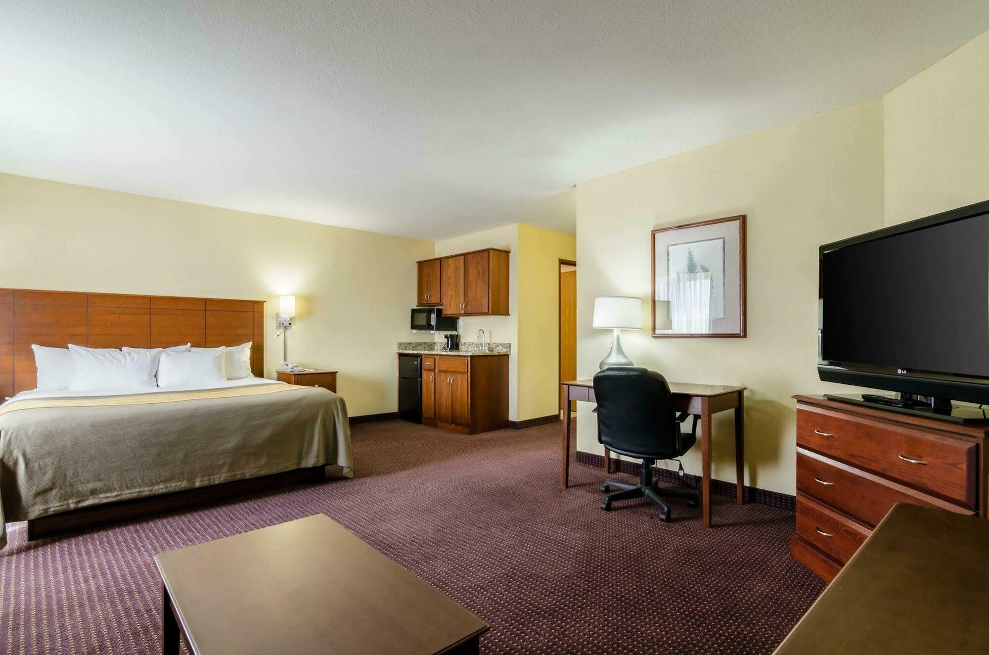 Comfort Inn Colby Ngoại thất bức ảnh